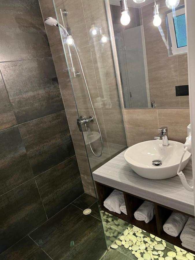 Kanes Bohemian Boutique Hotel Sarandë Eksteriør billede